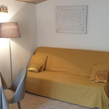 Apartment Tonci Rab Town Buitenkant foto