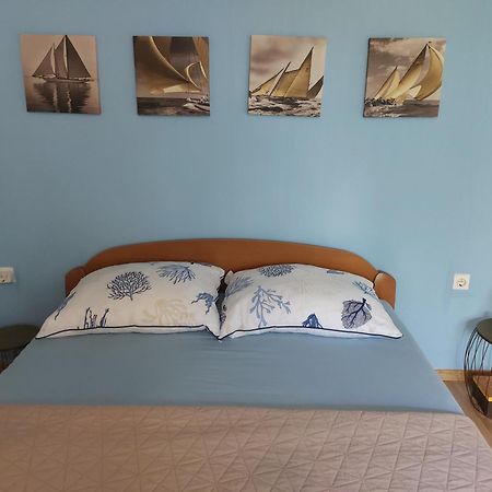 Apartment Tonci Rab Town Buitenkant foto