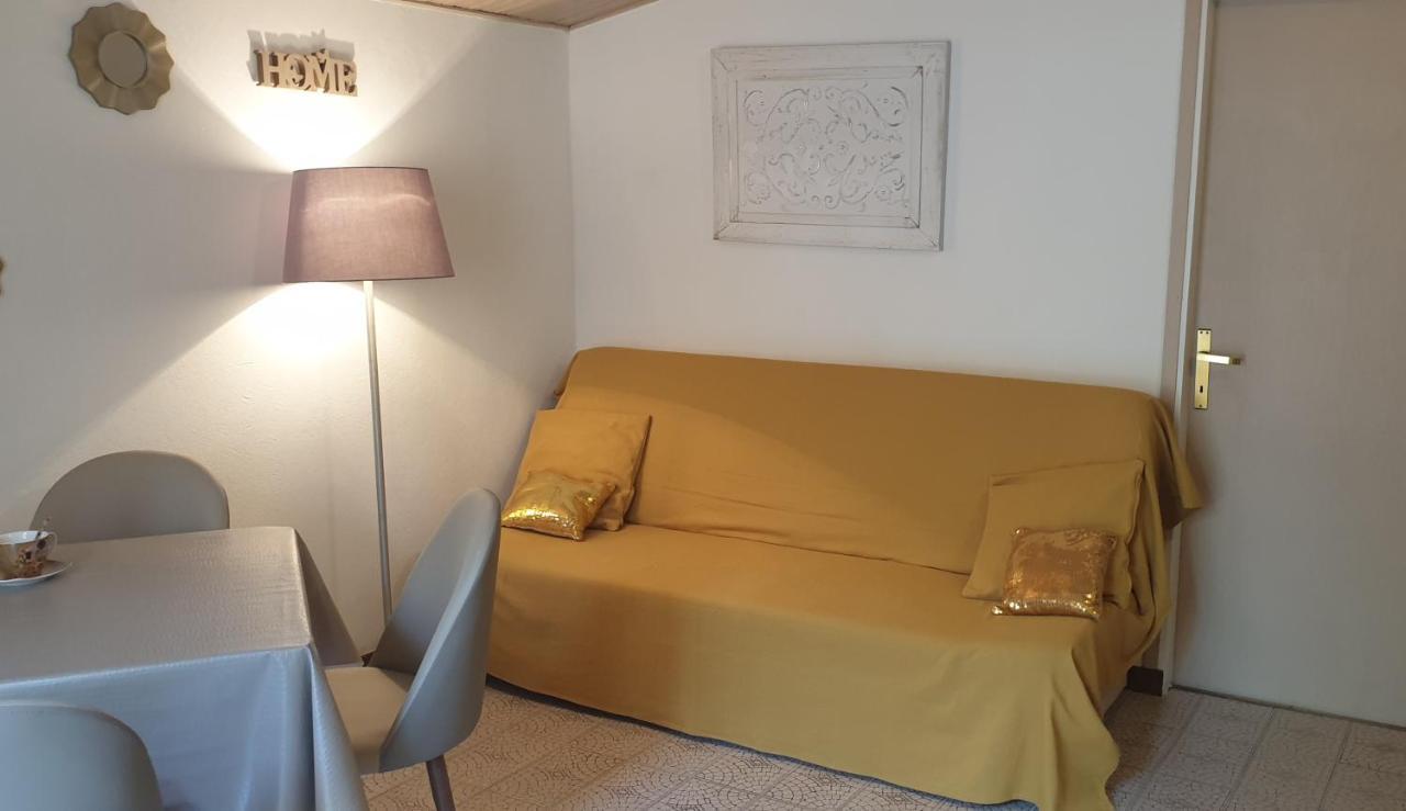 Apartment Tonci Rab Town Buitenkant foto