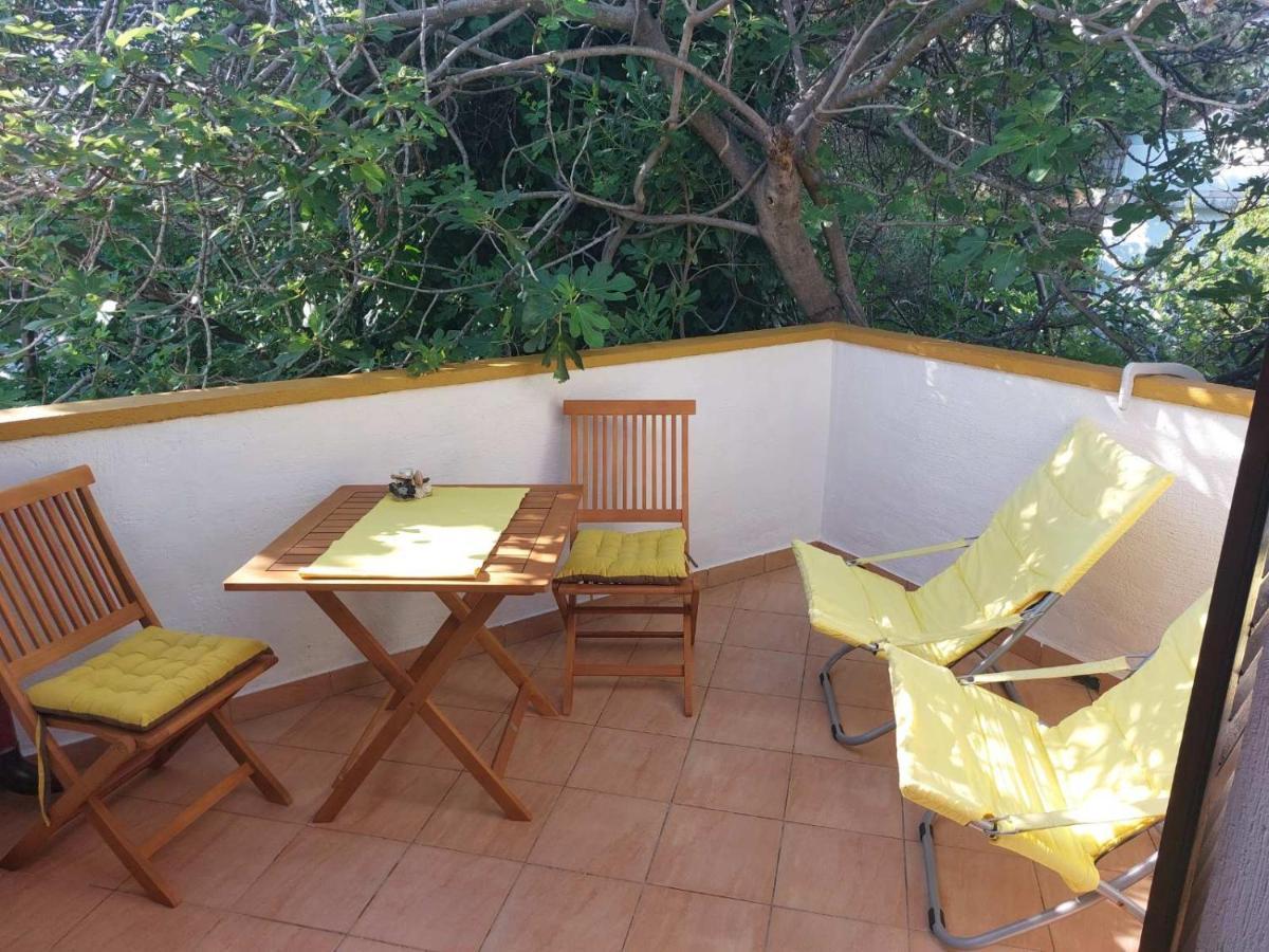 Apartment Tonci Rab Town Buitenkant foto