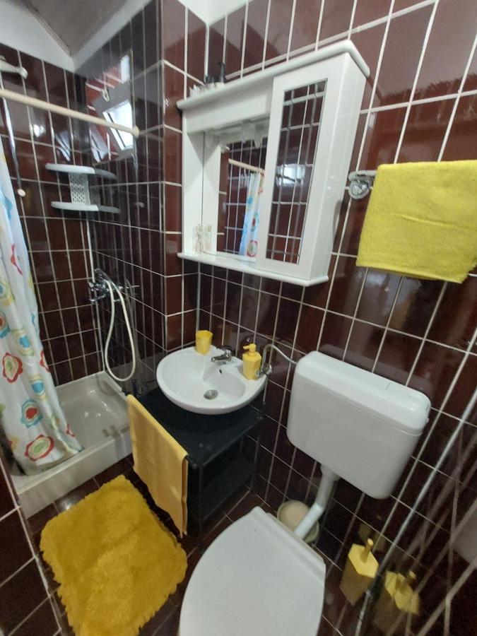 Apartment Tonci Rab Town Buitenkant foto