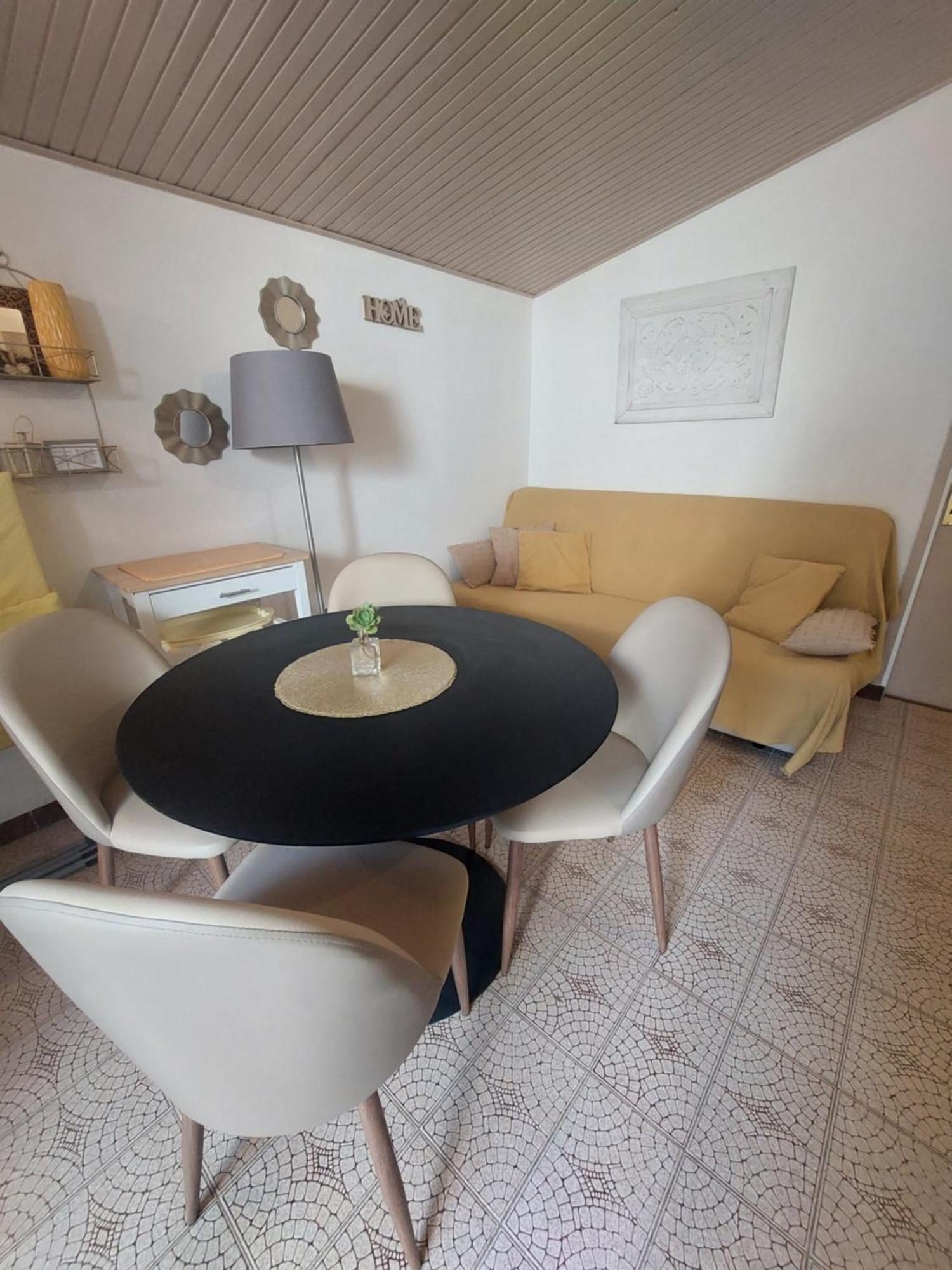 Apartment Tonci Rab Town Buitenkant foto